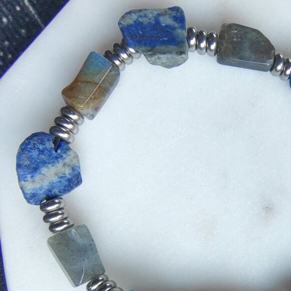 “Fomalhaut” Constellarium Bracelet | Labradorite & Lapis Lazuli | Adjustable | - Picture 2 of 7